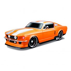 Radio Remote Controlled Ford Mustang GT (Pro Rodz) (1:24 scale by Maisto)